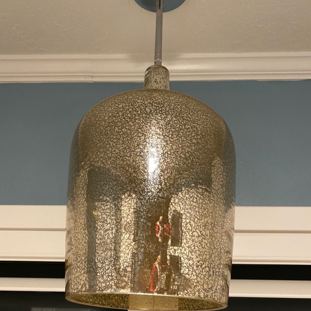Glass pendant light